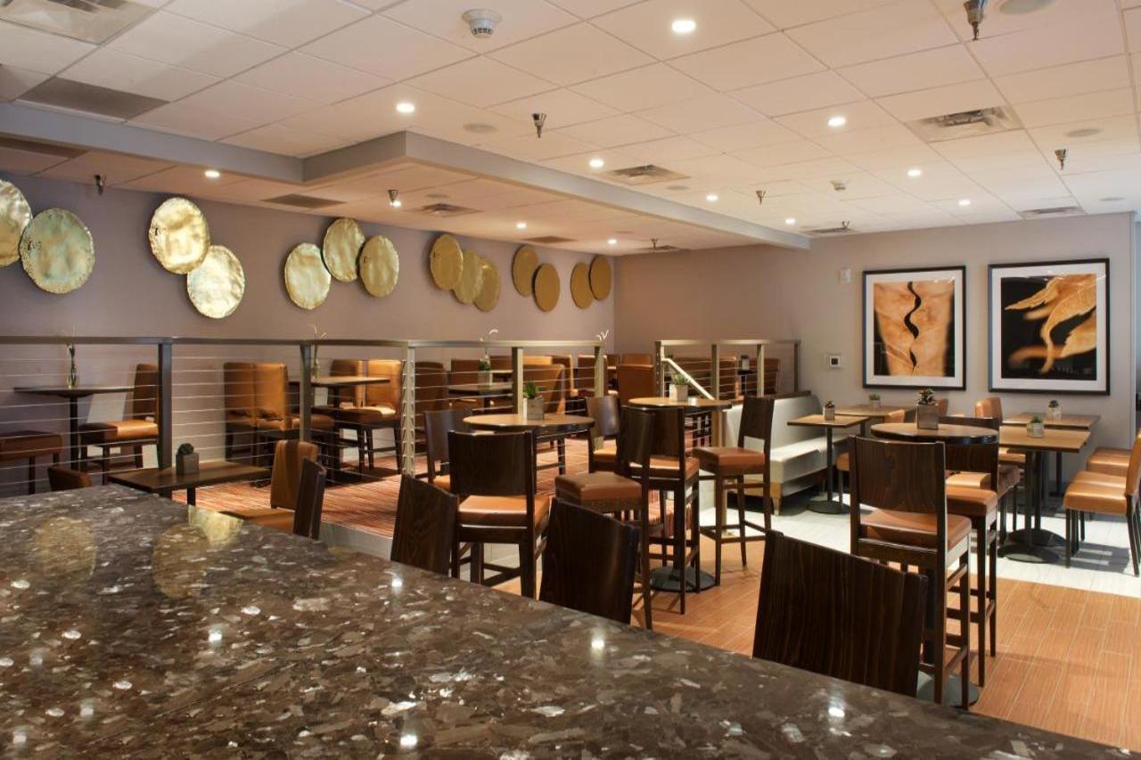 Hotel Embassy By Hilton Tech Center North DEN